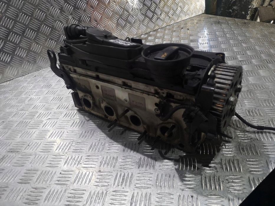Головка блока цилиндров ГБЦ Audi a4 B8 A5 Q5 CAG CAH CBB Vw 2.0tdi