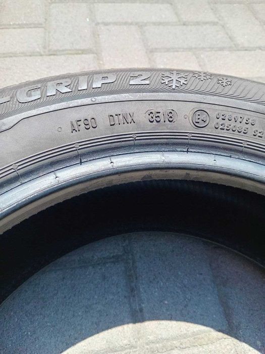 Шини 185/60 R15 84T SEMPERIT Master Grip 2