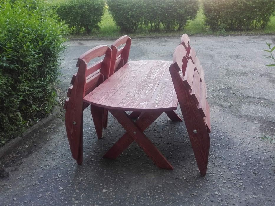 Nowy komplet mebli ogrodowych