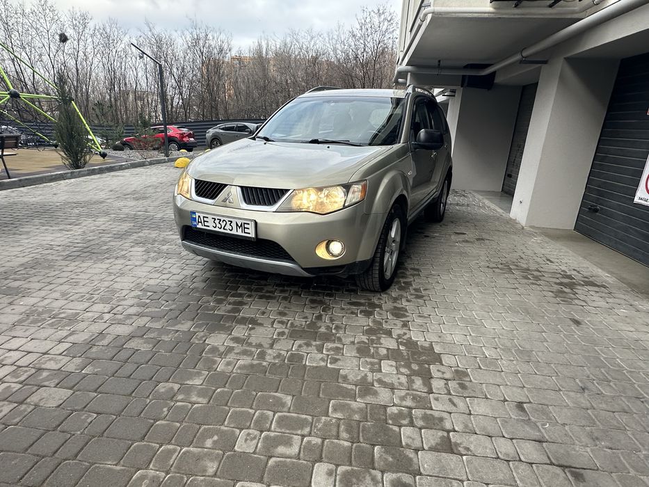 Срочно Mitsubishi Outlander