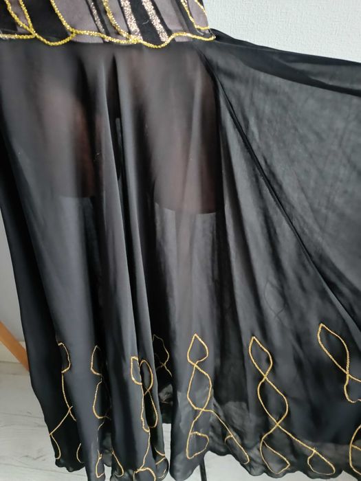 Сукня для бальних танців стандарт.