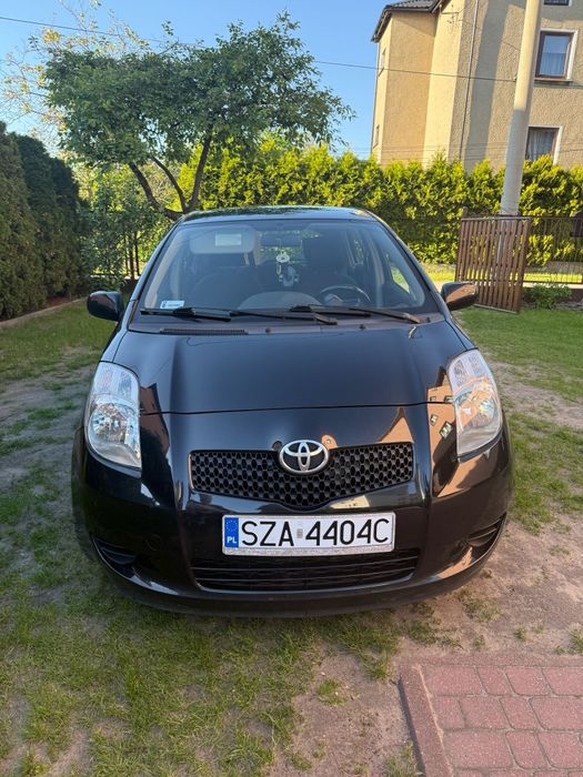 Toyota Yaris 1.3 64kW 2007 175 tyś. km.
