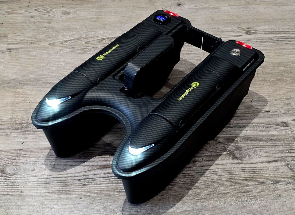 Łódka zanętowa RidgeMonkey Hunter 750
