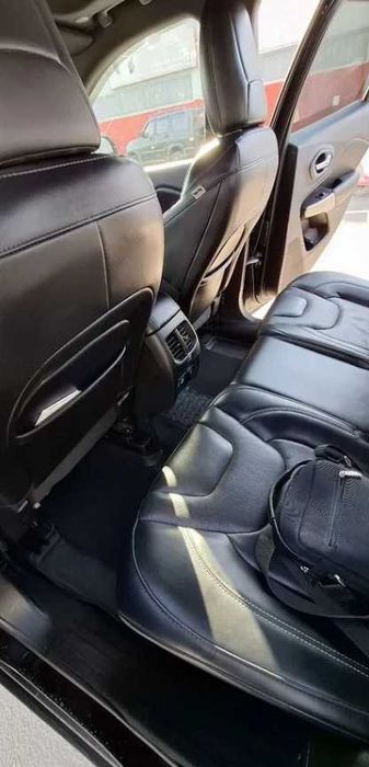 Jeep Cherokee 3.2 Latitude Plus 2020