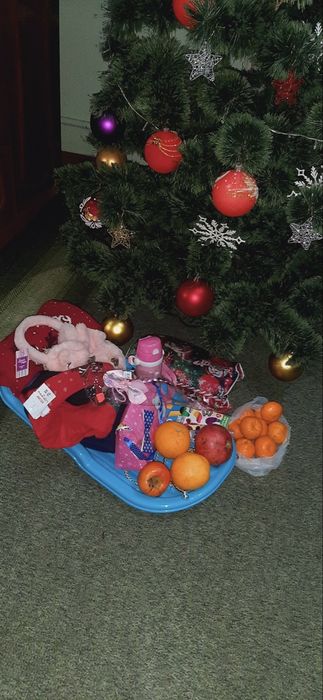 Ялинка Сосна 2.20м та іграшки