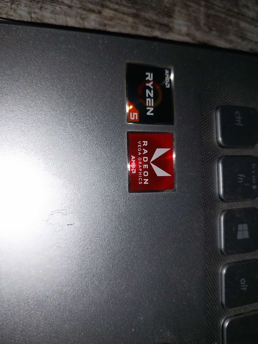 Portatil asus vivobook f512d