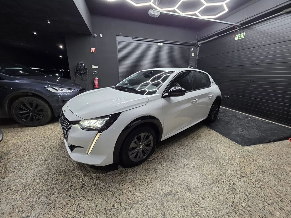 Peugeot e-208 Active Pack
