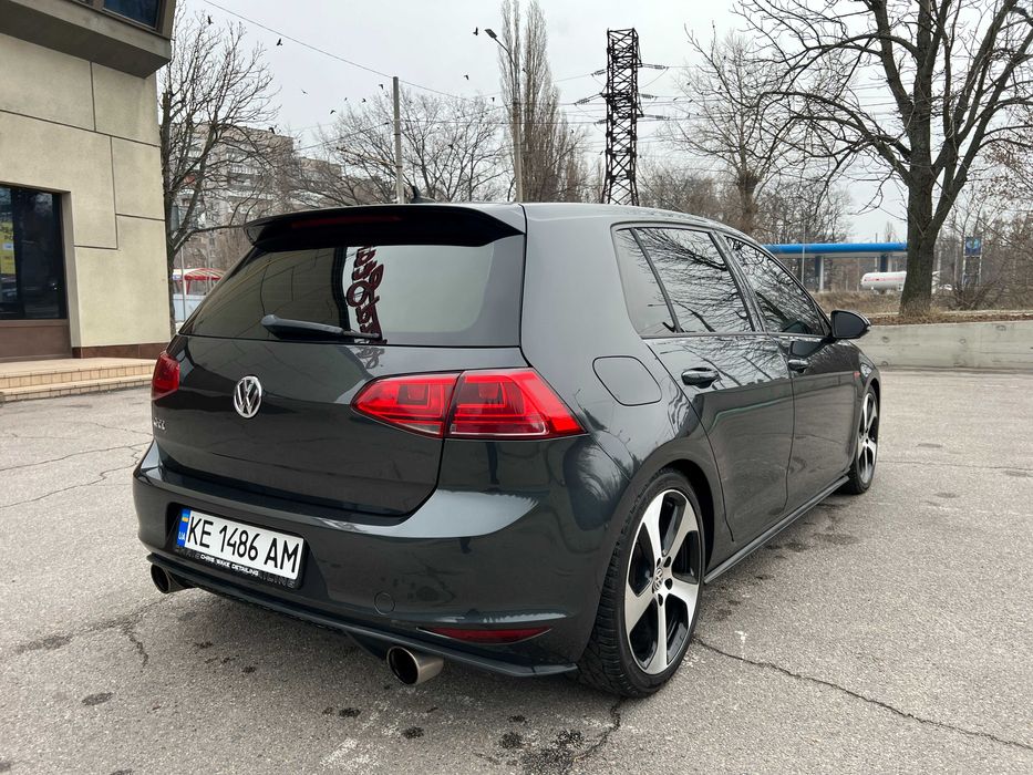 Volkswagen Golf 7 GTI