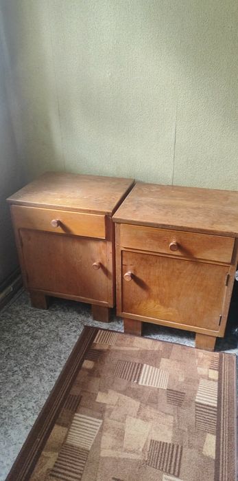 2 szafki drewniane
