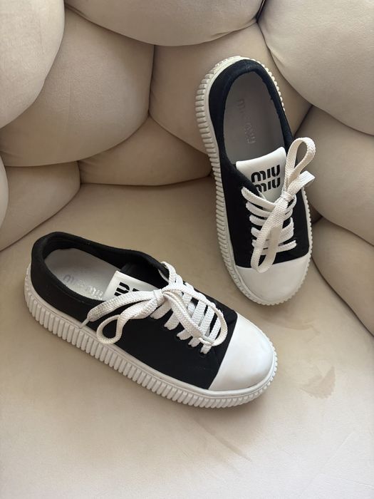 Buty Miu Miu - stan idealny - rozmiar 37 ( wkladka 23,5cm)