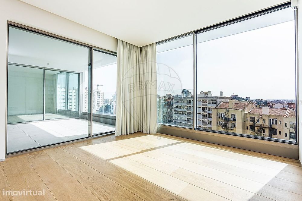 Apartamento T4 para venda