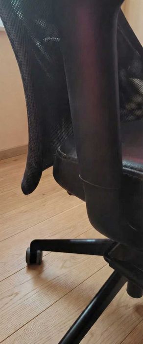 JÄRVFJÄLLET

Krzesło biurowe z podłokietnikami