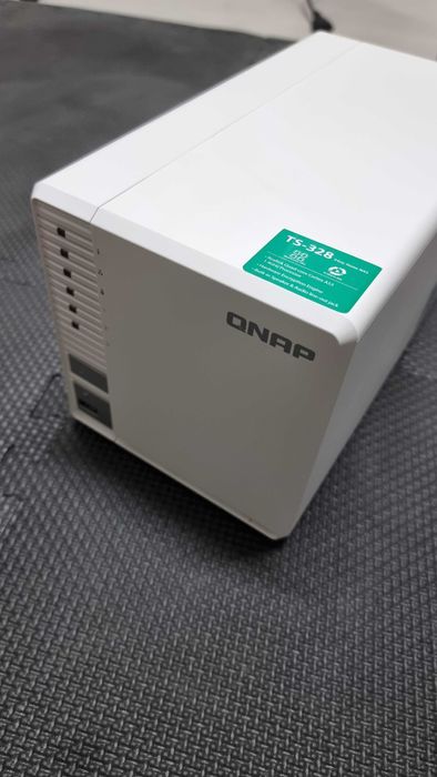 QNAP TS-328 - serwer NAS
