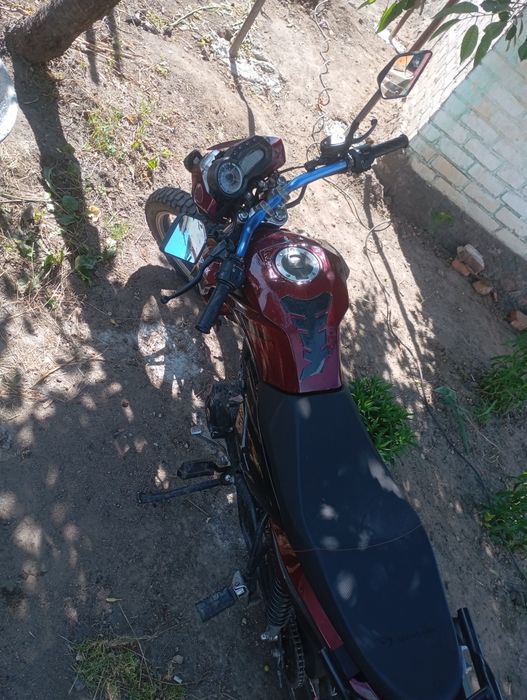 Спарк 150 кубов сів поїхав