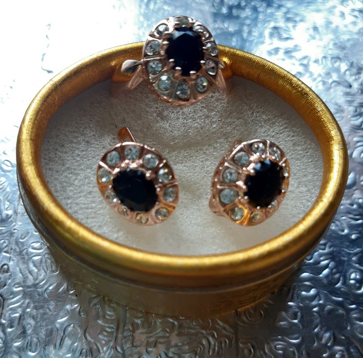 Набір,комплект прикрас. Каблучка+сережки