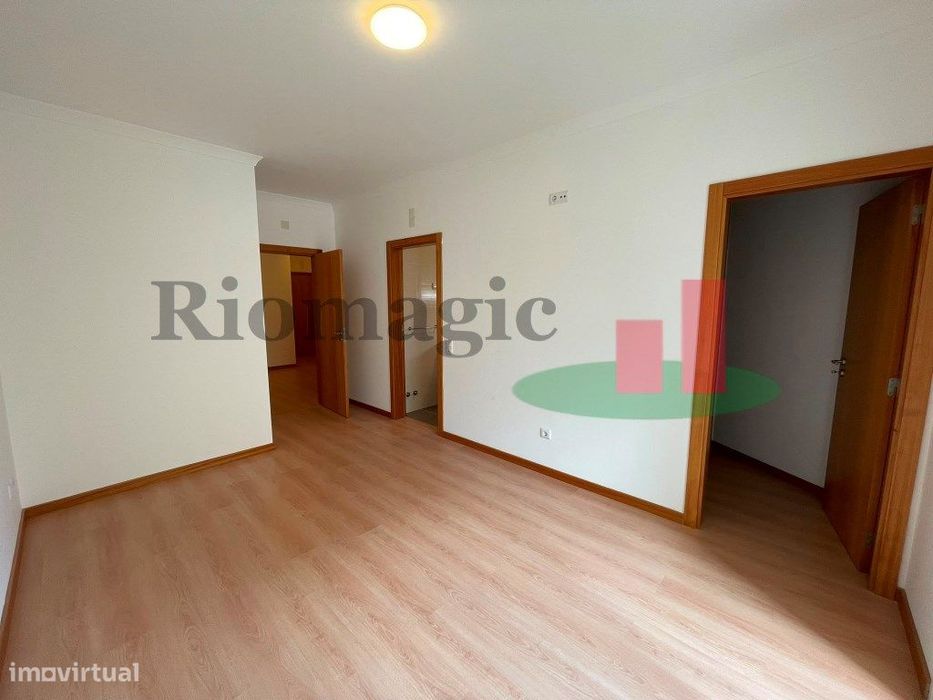 Apartamento T3 Rio Maior***RIOMAGIC***
