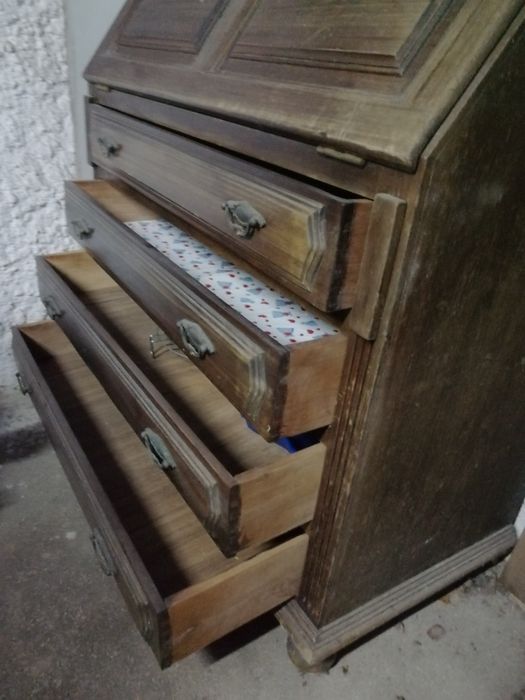 Escravaninha de madeira