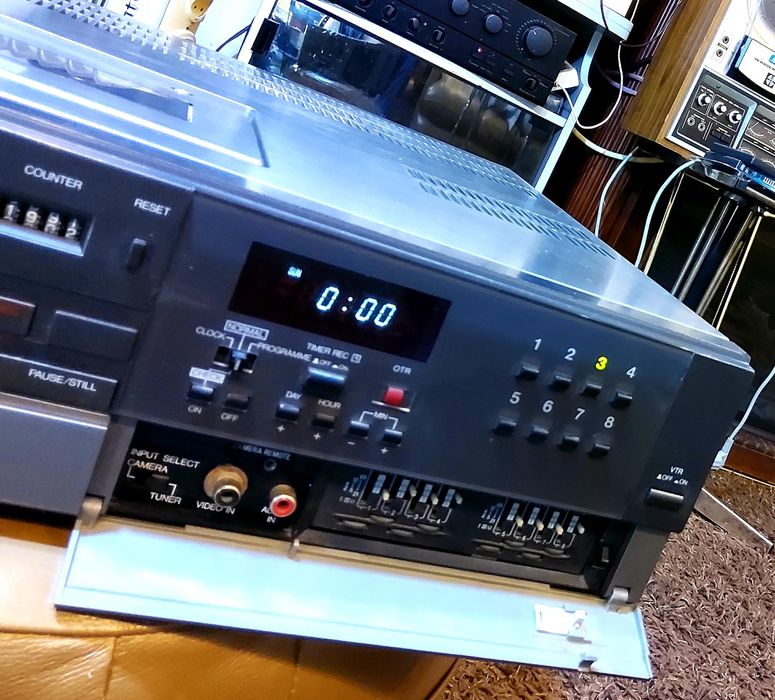 Panasonic NV-333  Японский видеомагнитофон легенда 80х.