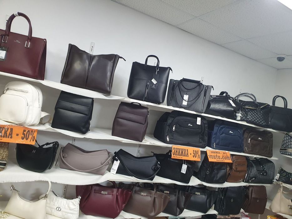 Черевики  натуральний замш 2500 грн