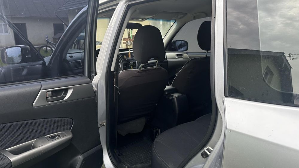 продам Subaru Forester  2013