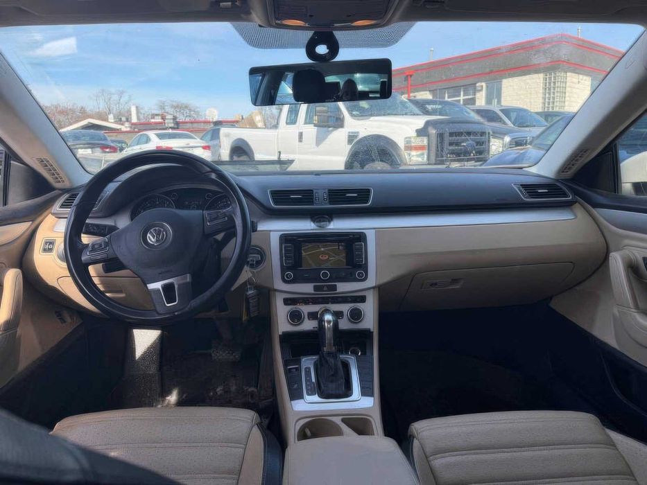 Volkswagen CC Sport      2013