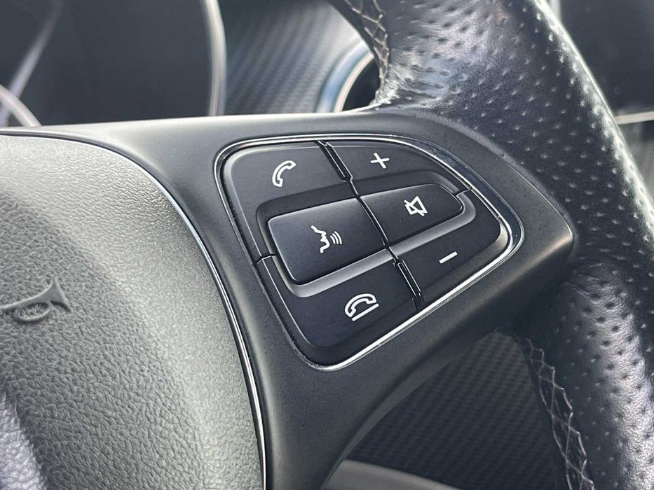 Mercedes-Benz V-Class 2021