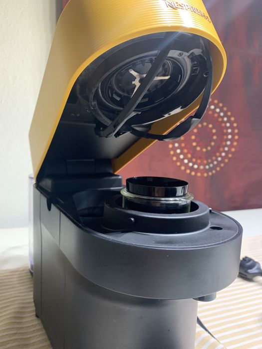 Máquina Café Nespresso Vertuo Pop