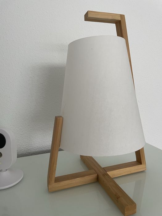 Candeeiro de mesa montessori
