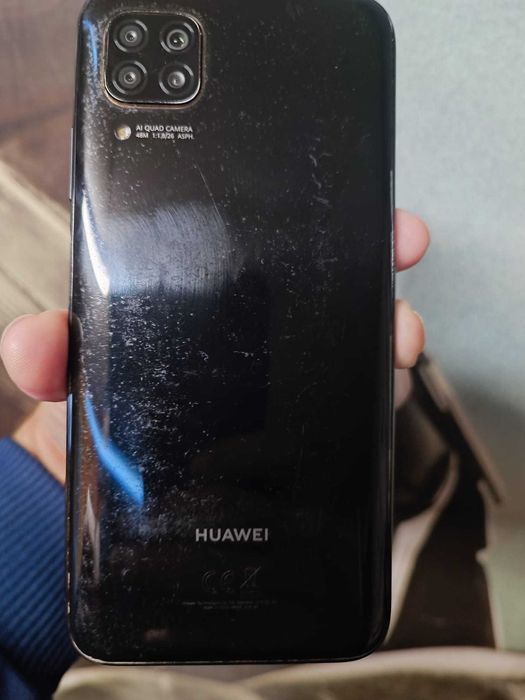 Huawei P40 Lite 6 GB / 128 GB – New Display, Minor Marks on Back64751007082625121