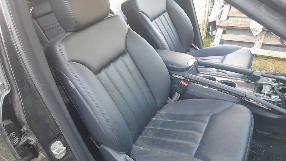 Komplet siedzen skorzanych Mercedes ML 164