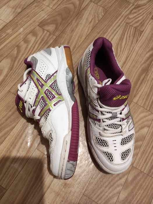 Женские кросовки Asics 40р