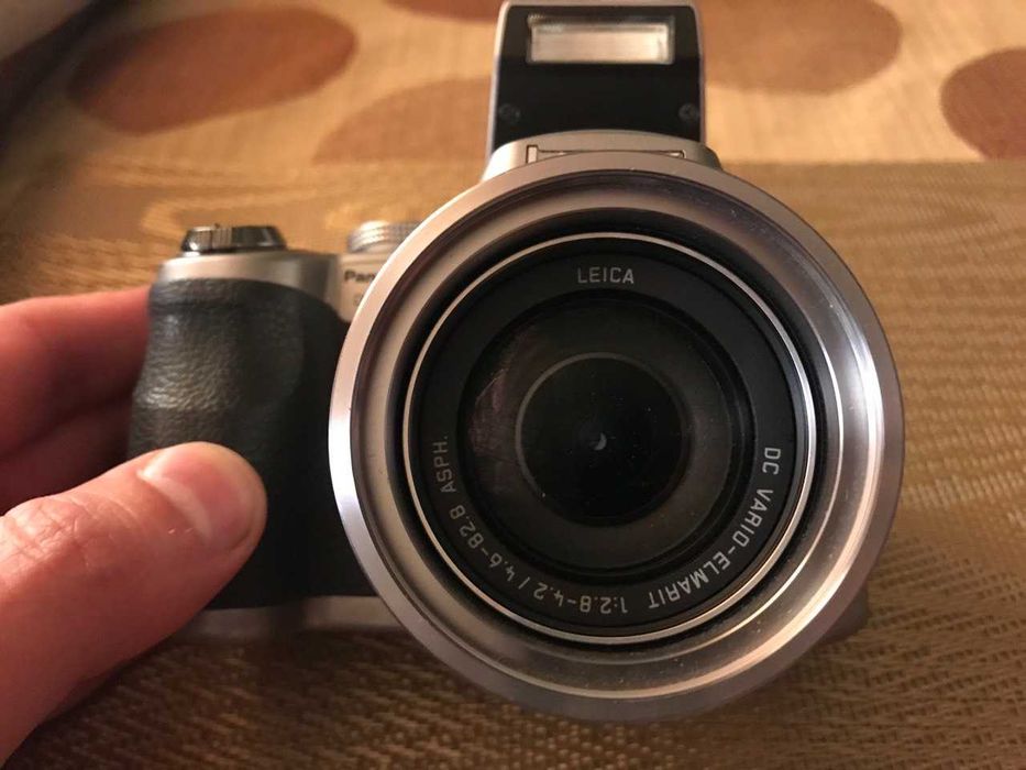 Фотоапарат Panasonic Lumix DMC-FZ18