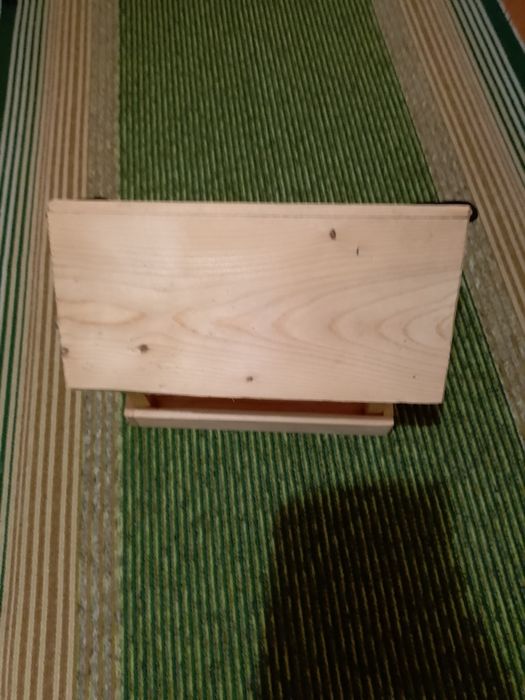 Годівничка для птахів