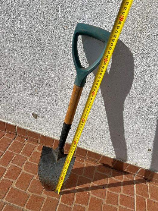 Pequena pá de jardim ou gipes