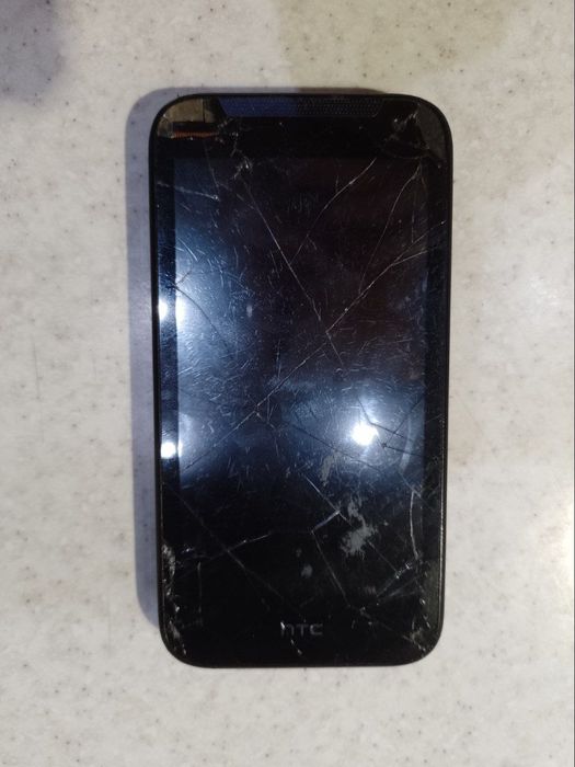 Продам HTC Desire 310 на зап.частини