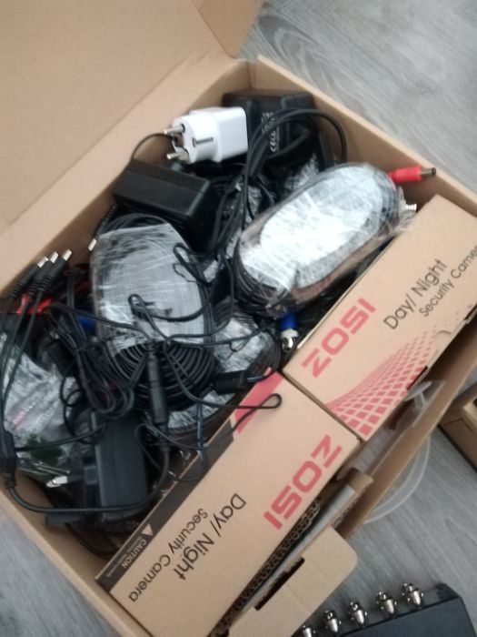 NOVO Kit CCTV 8 cameras ZOSI