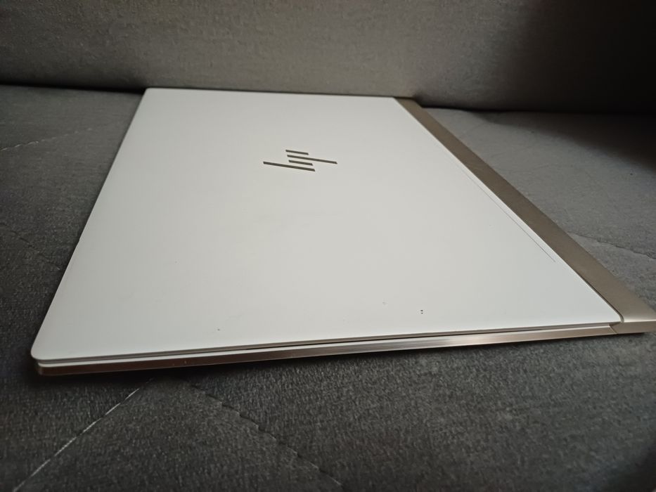 HP Spectre 13 - i7 8550U / 13,3" 4K / Intel UHD Graphics 620