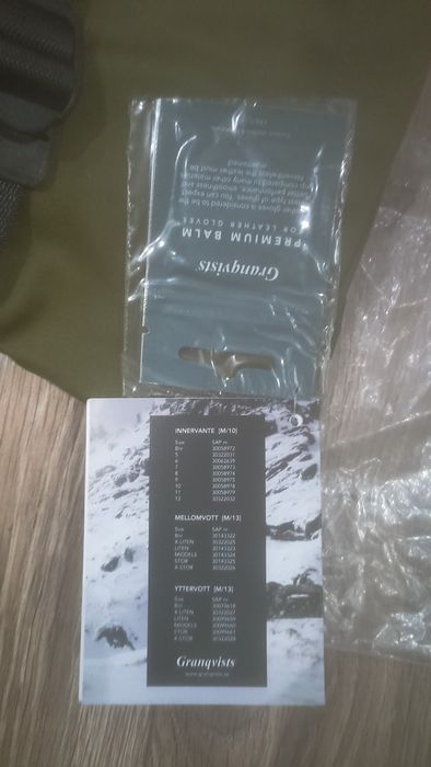 Продам рукавиці, всі подробиці на фото. Стан новий