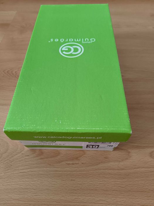 Sapatos Calçado Guimarães Tam. 39 (Novos)