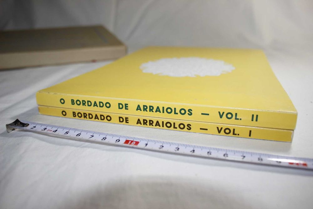 Livros Bordado de Arraiolos - F. Baptista de Oliveira - 2 volumes