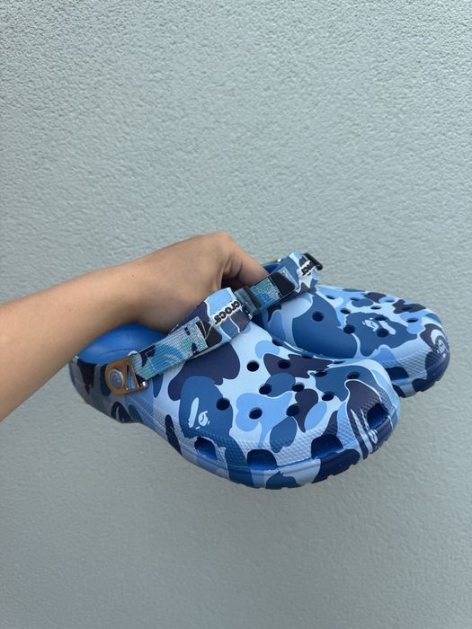 Crocs Bape крокси кроксы бейп сирі синие серые розовые рожеві сірі тапки шлепки на лето