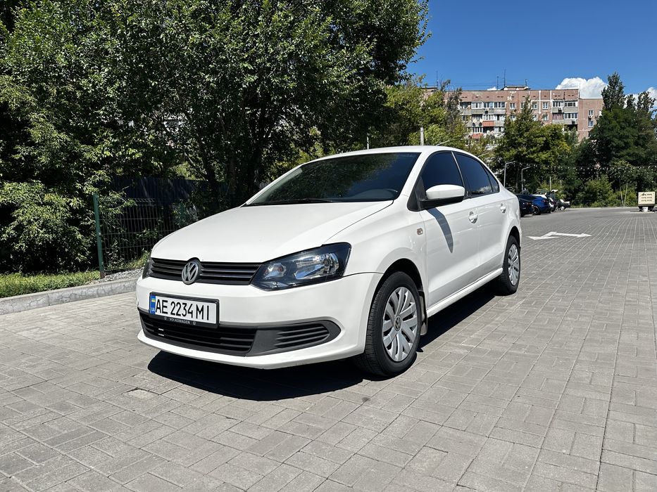 Volkswagen Polo 2012 1.6 газ-бензин