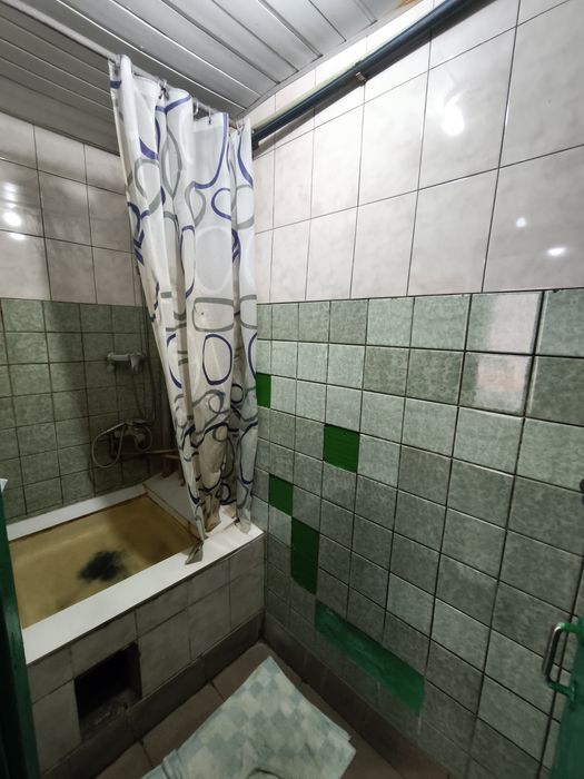 Продам кімнату з водою та пралкою вул. Хворостянка