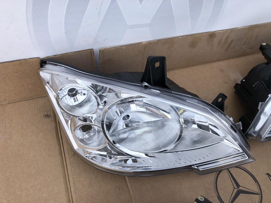 Фара фари Mercedes Benz Vito 639 Viano Розборка
