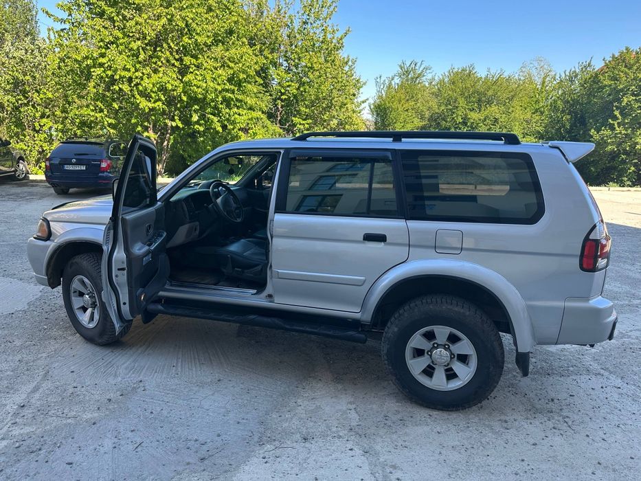 Mitsubishi Nativa