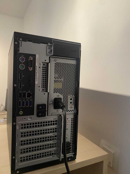 Servidor Dell Poweredge T40 Xeon com disco WD RED 12Tb