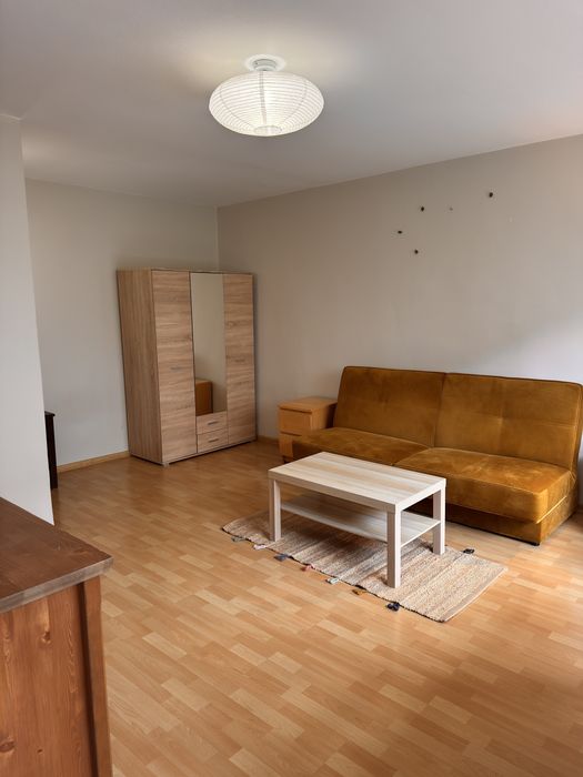 Umeblowana kawalerka 32 m² – 200 m od metra Kondratowicza. Dostepna od zaraz