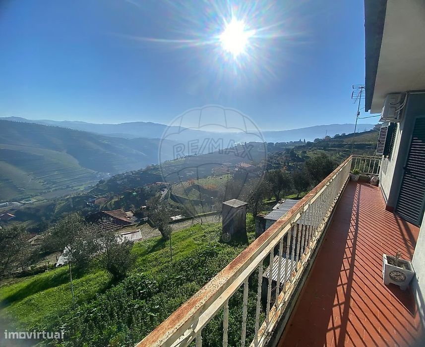 Moradia T4 para venda