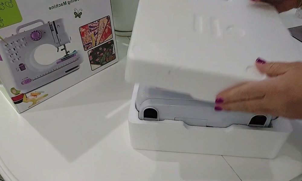 Швейная машинка  12 в 1/ машинка для шиття, професійна швейная машина