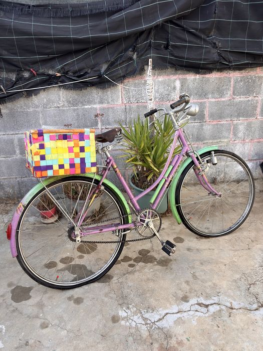 Bicicleta com cesto